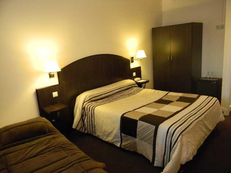Brit Hotel Cahors - Le France Exterior photo