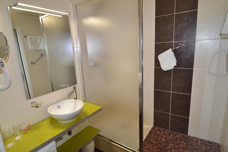 Brit Hotel Cahors - Le France Exterior photo